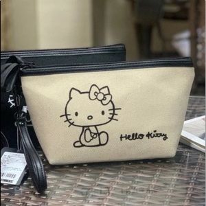 🔥CLEARANCE🔥Hello Kitty cosmetic bag